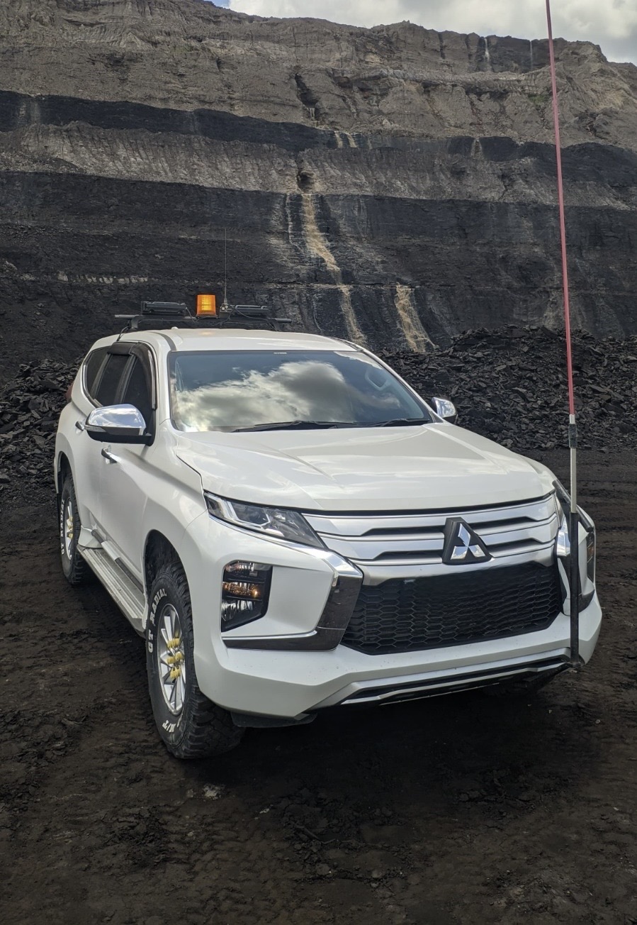 PAJERO SPORT 2.4 L DAKAR ULTIMATE (4x4) 8A/T